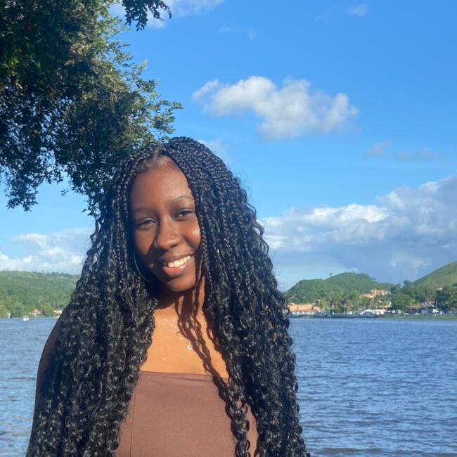 Babysitter in Salvador: Erica