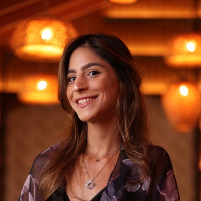 Babysitter in Brügge: Julia Dzura Sillas Teixeira