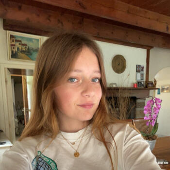 Babysitter Saint-Planchers: Adélie