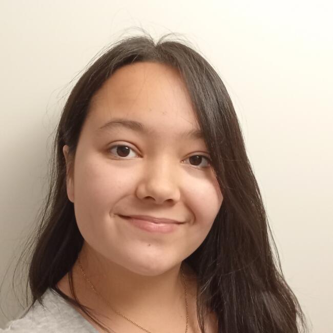 Babysitter in Puisieulx: Krystal