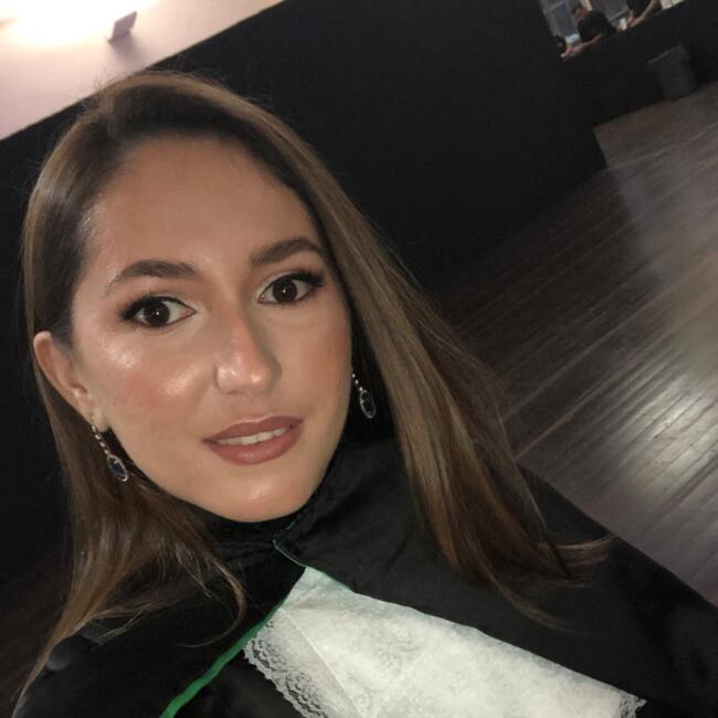Babysitter in Brasília: Andressa Valéria