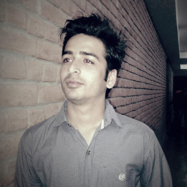 Babysitting job in Ghaziabad: Seema