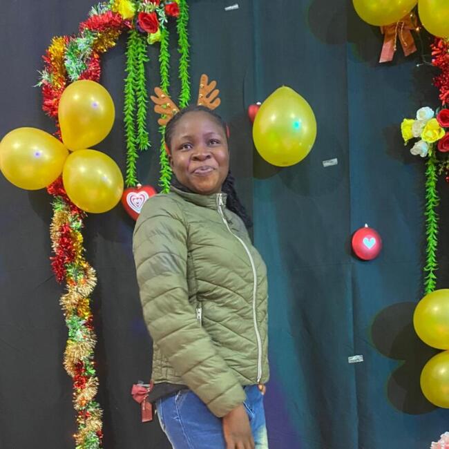 Babysitter em Sintra: Temitope