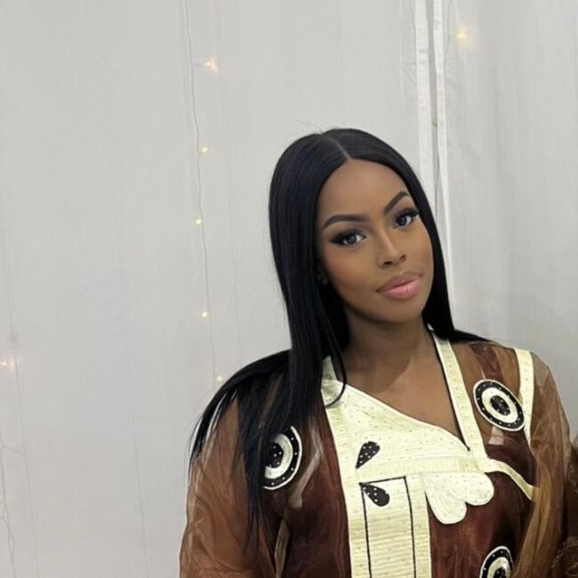 Babysitter in Paris: Souad