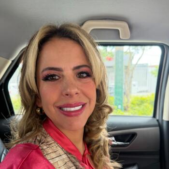 Babysitter in Manville: Milagros