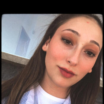 Babysitter in Droichead Nua: Adina Simona