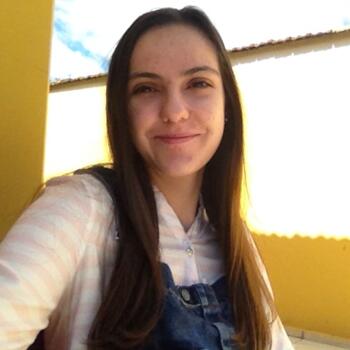Babá em Curitiba: Caroline