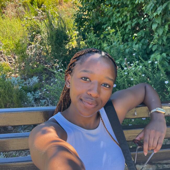 Babysitter in East London: Atha
