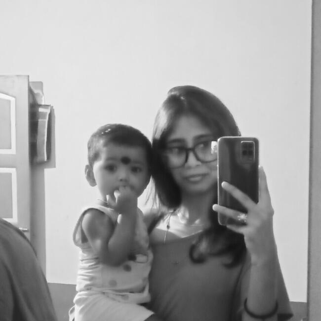 Babysitter in Kolkata: Taniya