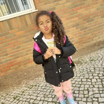 Childminder job in Lisbon: babysitting job Ingrid