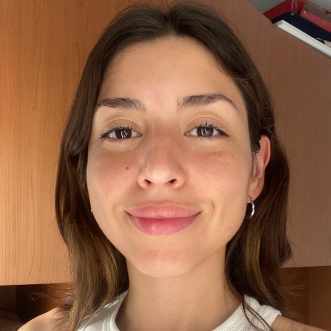 Babysitter in Msida: Daniela