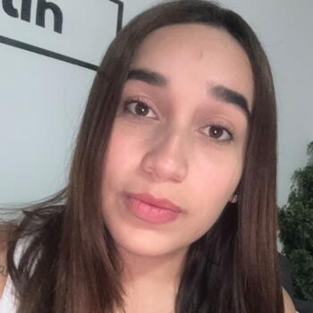 Babysitter in Velilla de San Antonio: Adana