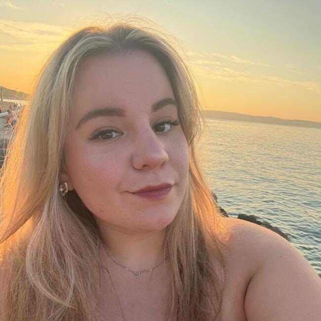 Bébiszitter Szombathely területén: Kíra