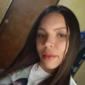 Babysitter in Caracas: Karlys