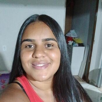 Babá em Belford Roxo: Thaynara