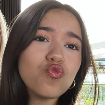 Babysitter Plaisir: Camila