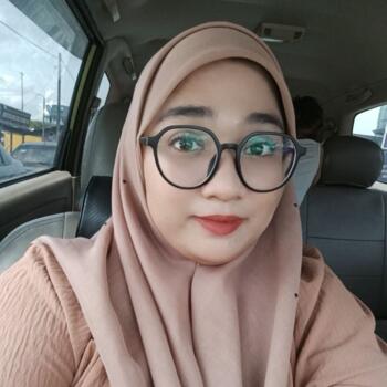 Lastenhoitaja Kota Bharu: Puan