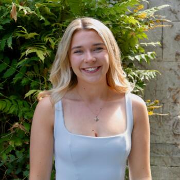 Babysitter in Comber: Amy