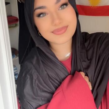 Babysitter in Genilac: Altun