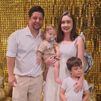 Emprego de babá em Londrina: emprego de babá Jonata