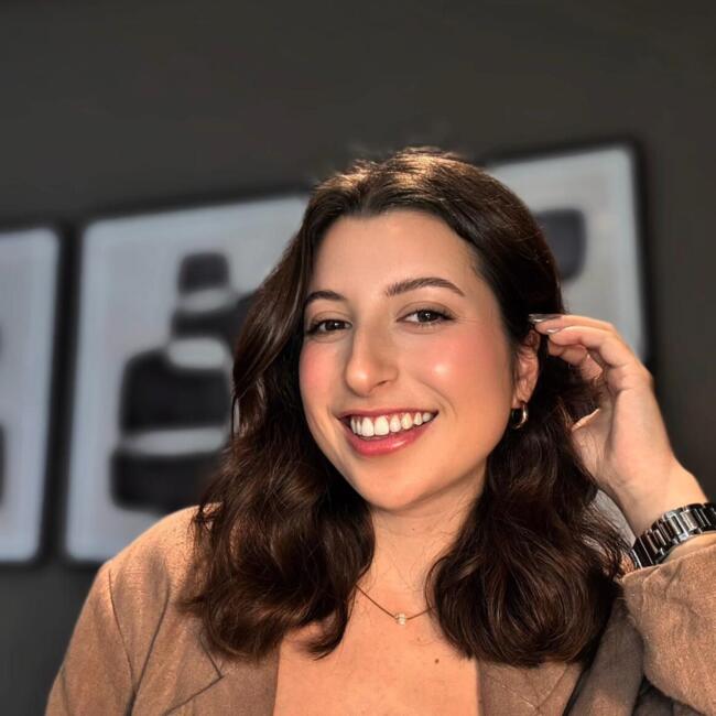 Babysitter in Zürich: Ines