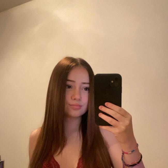 Babysitter in Mouilleron-le-Captif: Cylia