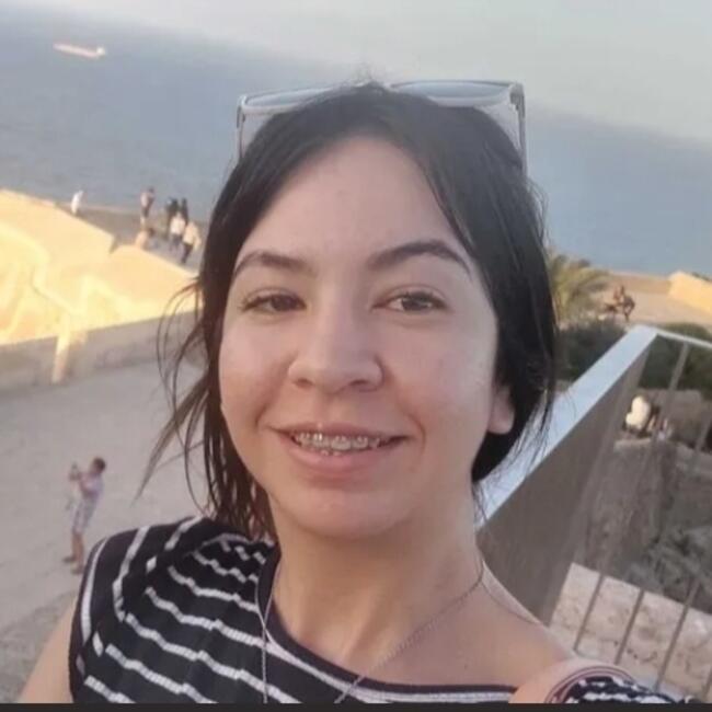 Canguro en Elda: Carolina