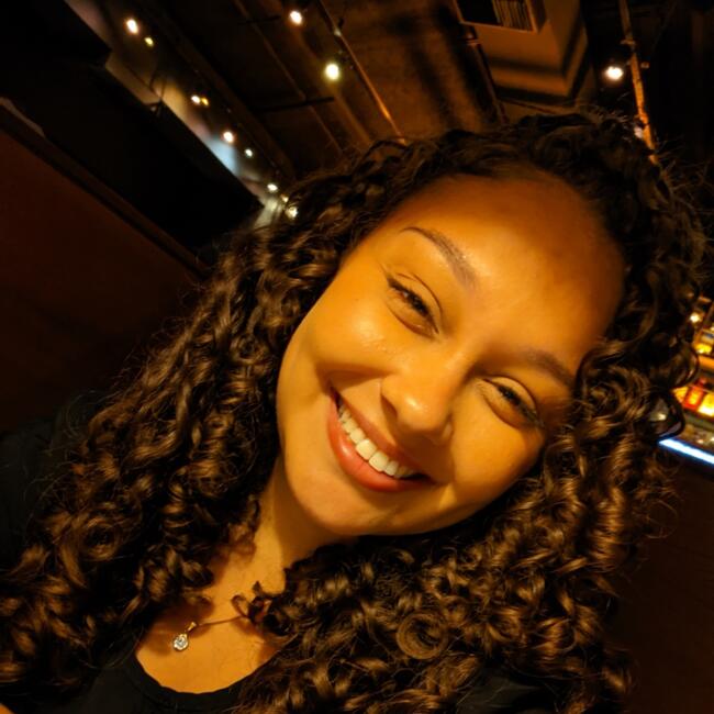 Babysitter in Niterói: Daniella