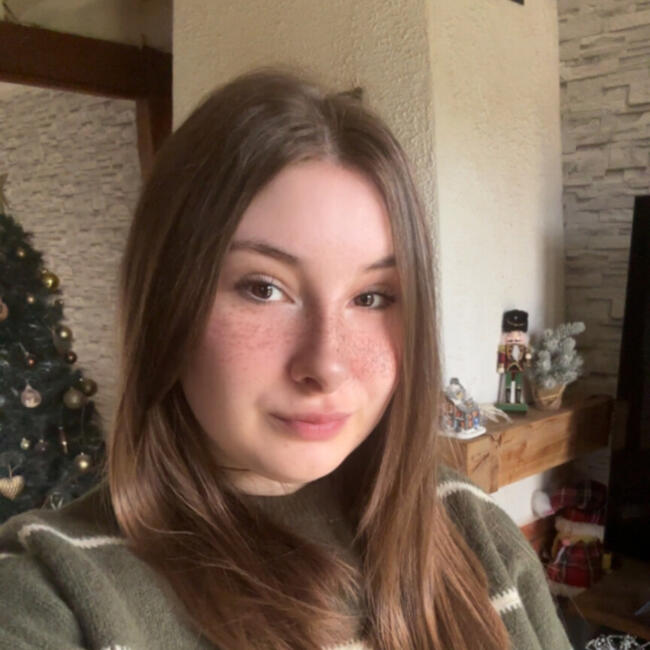 Babysitter in Montluçon: Margot