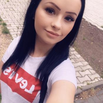 Opiekunka do dziecka Chorzów: Weronika