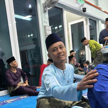 Babysitting job in Johor Bahru: babysitting job Hafiz