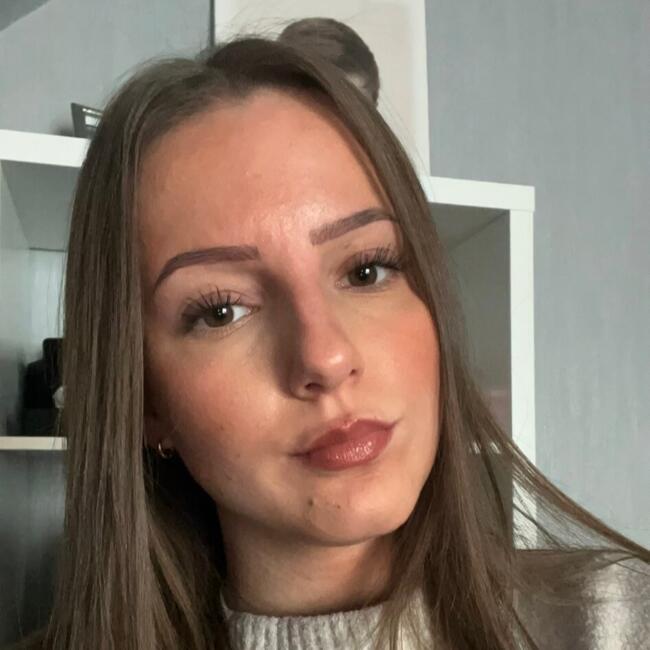 Babysitter in Attenhausen: Louisa