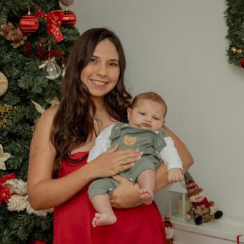 Babá Londrina: Amanda