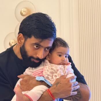 माता-पिता गुरुग्राम: Aarna