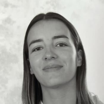 Babysitter in Rezé: Melina