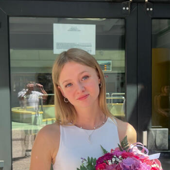 Babysitter a Vigo di Ton: Sara