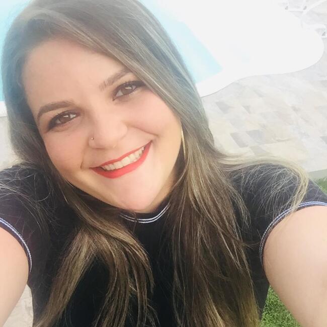 Babá em Cascavel: Camila