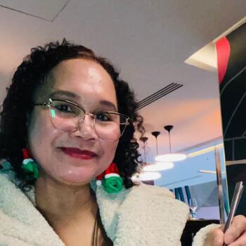 جليسة أطفال في عمّان: Maria sabucido