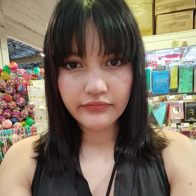 Babysitter in Fernando de la Mora: Sandra