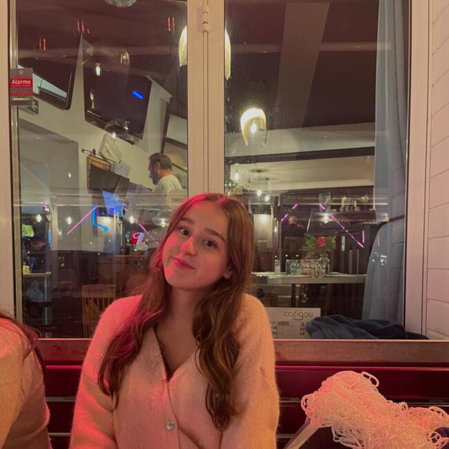 Babysitter in Villiers-sur-Marne: Coralie