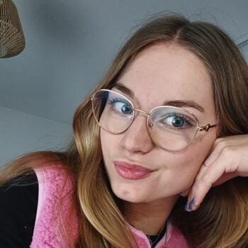 Babysitter in Louey: Oceane