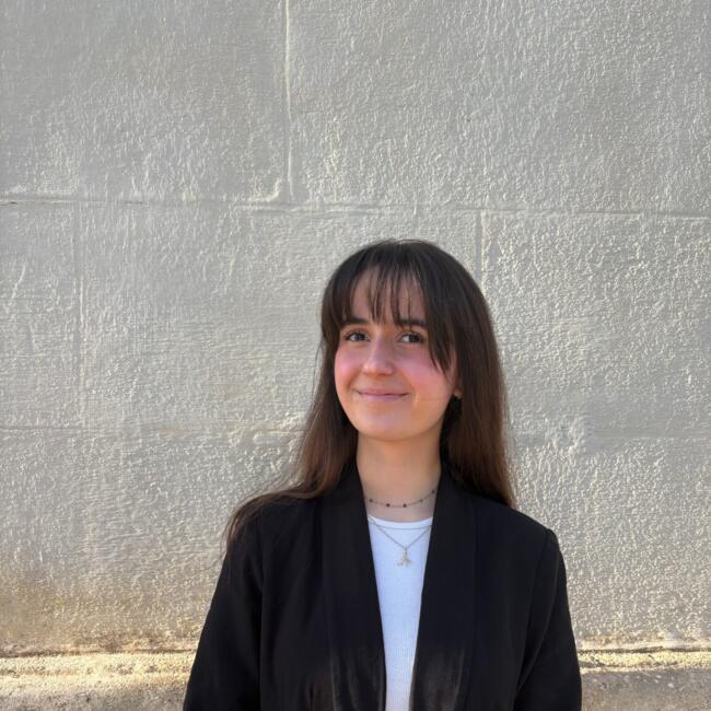 Babysitter in Bordeaux: Andréa