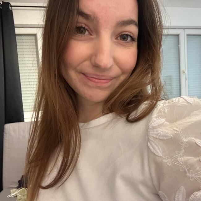 Babysitter in Lille: Julie