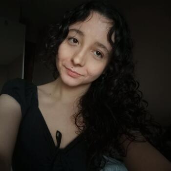 Babysitter Curitiba: Leticia