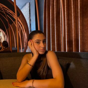 Babysitter in Madrid: Andrea