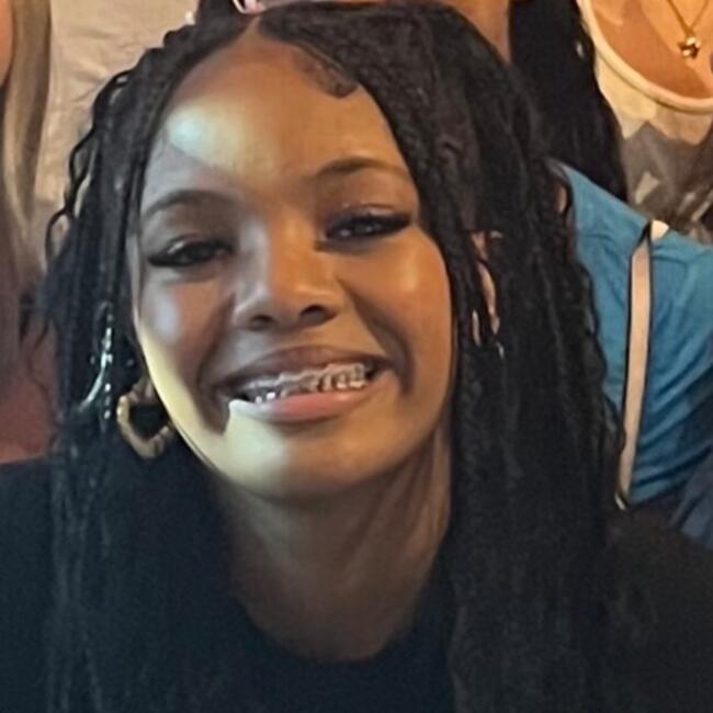 Babysitter in Naperville: Jada