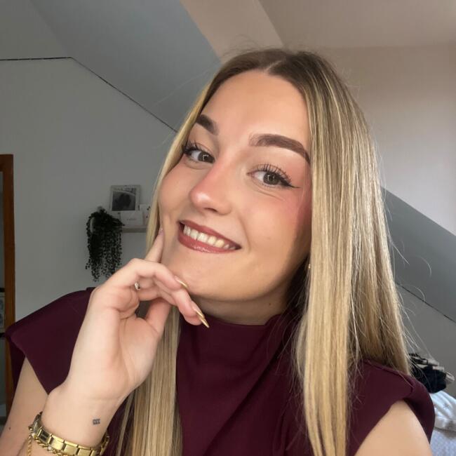 Babysitter in Huércal de Almería: Nuria