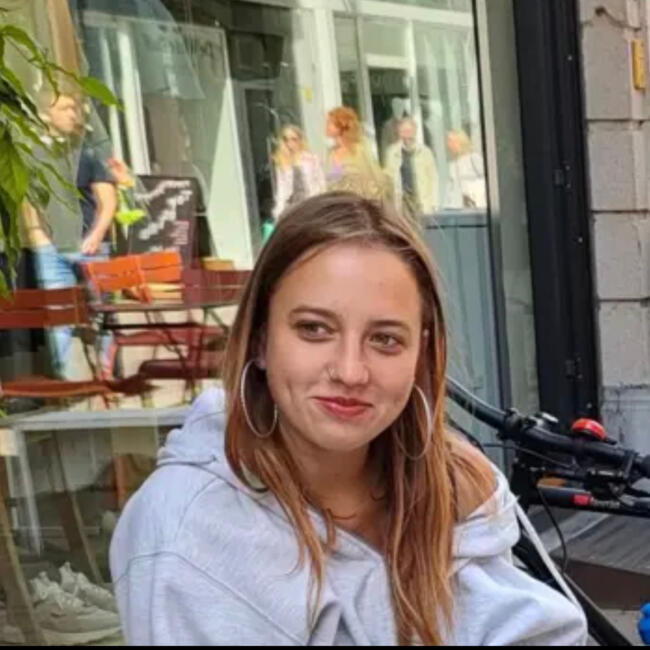 Babysitter in Brugge: Marit