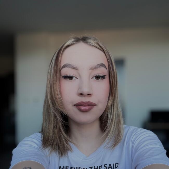 Babysitter in Charleroi: Alina