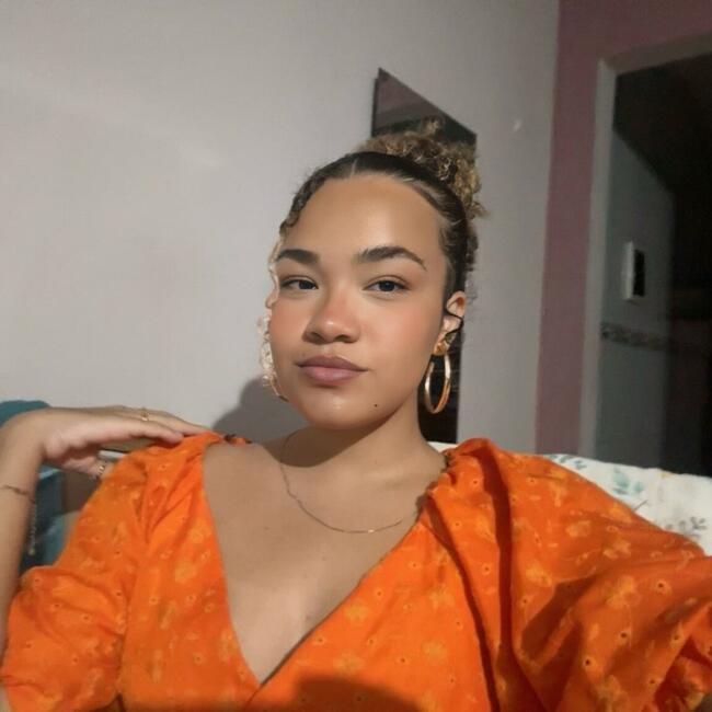 Babysitter in Maricá: Maria Clara